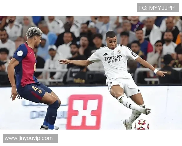 西甲第12轮焦点战皇马主场迎战巴萨精彩对决回顾与分析