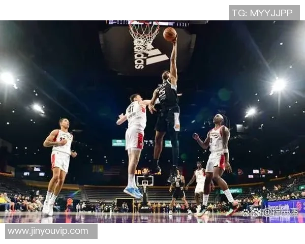 2009年12月12日骑士与开拓者激战回顾双方明星球员精彩表现与比赛亮点分析 2009年12月12日骑士与开拓者激战回顾双方明星球员精彩表现与比赛亮点分析